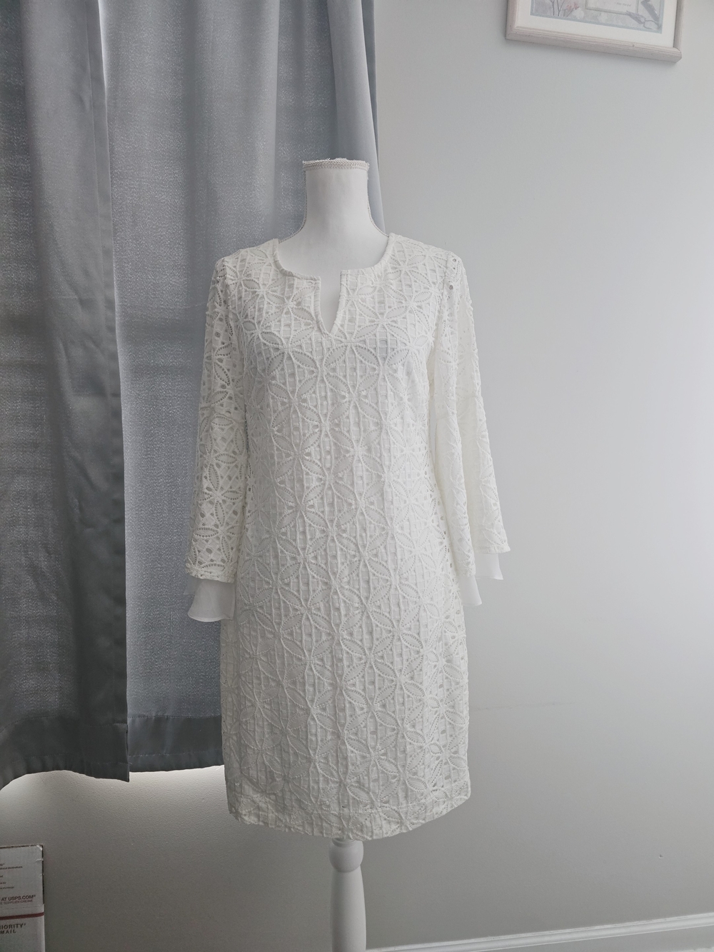 Elegant Cream Lace Shift Dress - Brand Robbie Bee